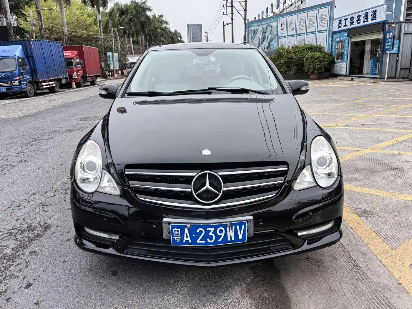 Mercedes-Benz R-Class 2010 R 350 L 4MATIC Grand Edition фото 3