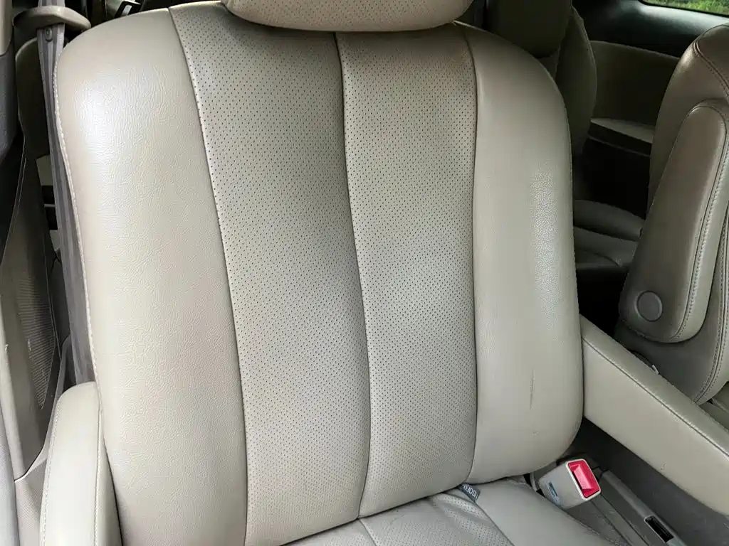 BYD M6 2015 2015 2.4L Automatic Luxury