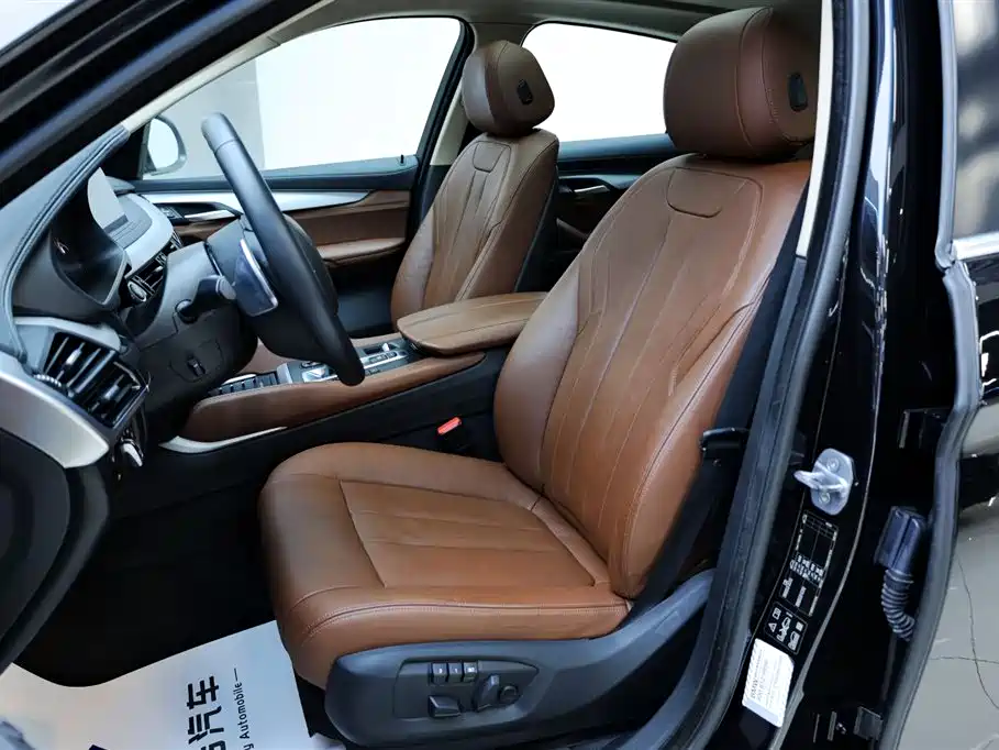 BMW X6 2015 xDrive35i Leading Type фото 25