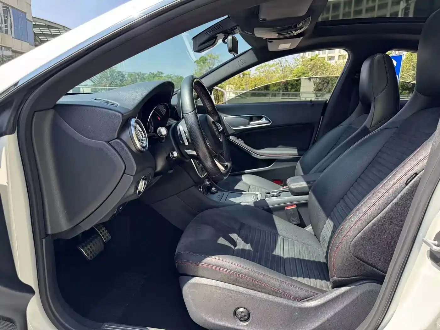Mercedes-Benz CLA (Import) 2015 CLA 220 4MATIC фото 7