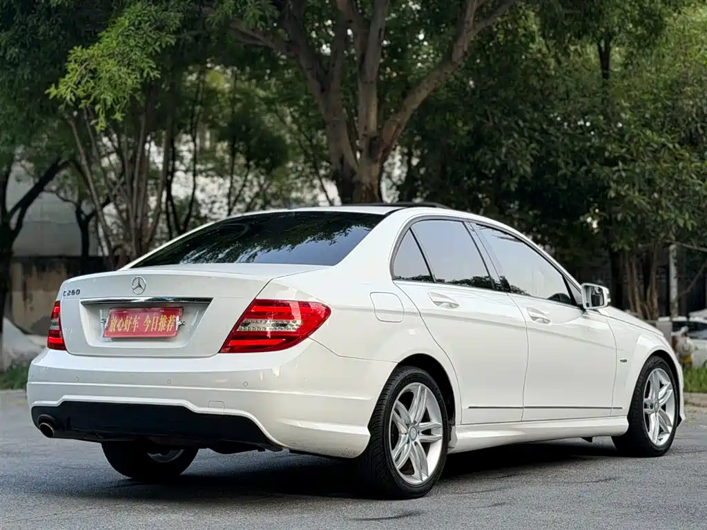 Mercedes-Benz C-Class 2013 C 260 Fashion Grand Edition фото 6
