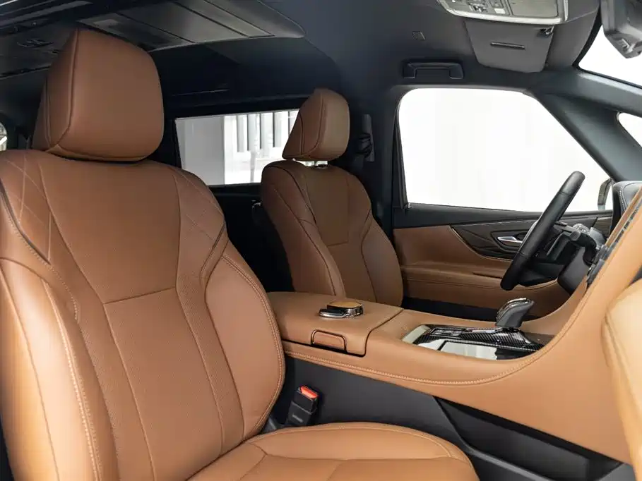 Toyota Alphard 2024 Hybrid 2.5L Ultimate Enjoyment Edition фото 16