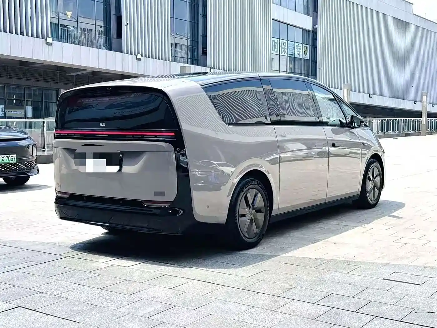 Li Auto MEGA 2024 2024 Ultra