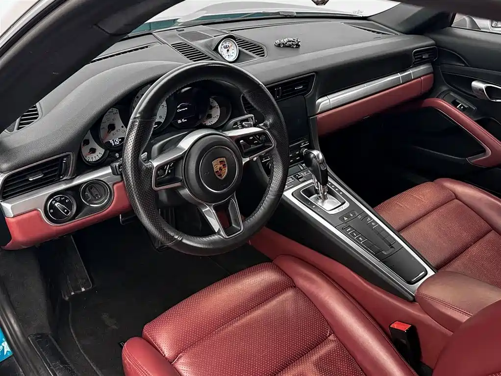 Porsche 911 2016 Carrera 3.0T фото 10