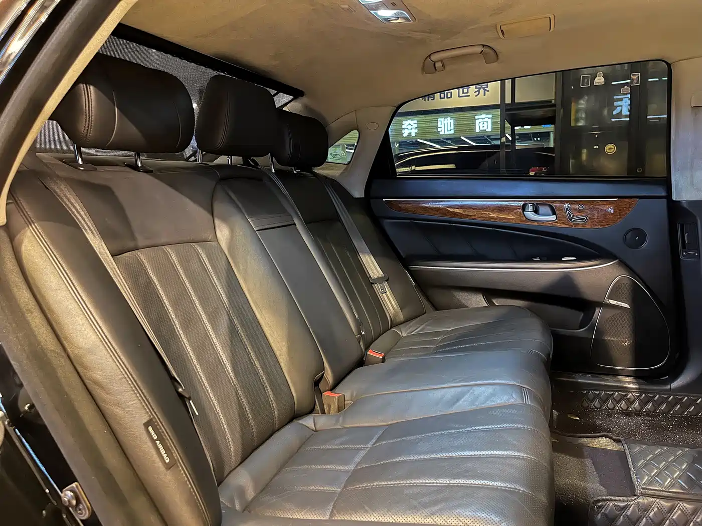 Hyundai Equus 2012 Model 3.8 GDi Extended Premium Edition фото 30
