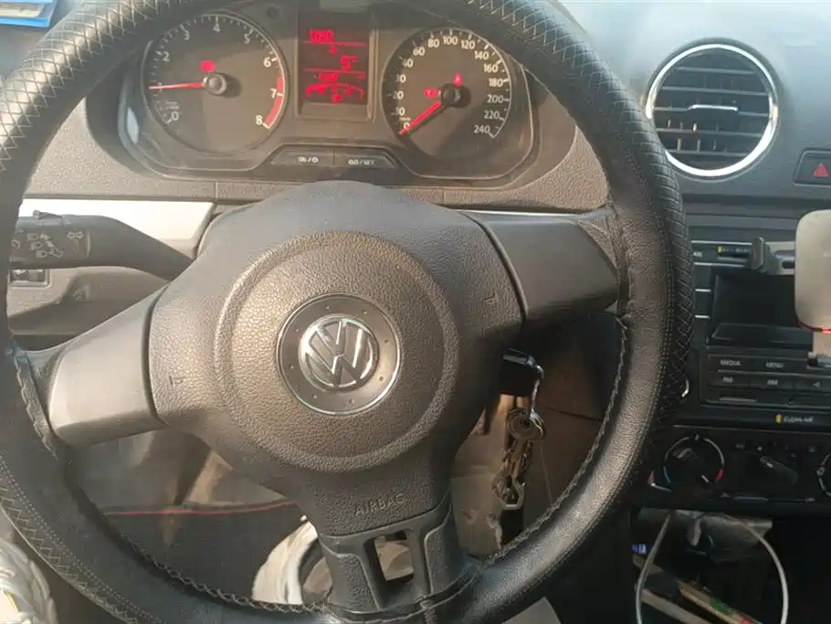 Volkswagen Jetta 2015 Value Edition 1.6L Manual Comfort фото 15