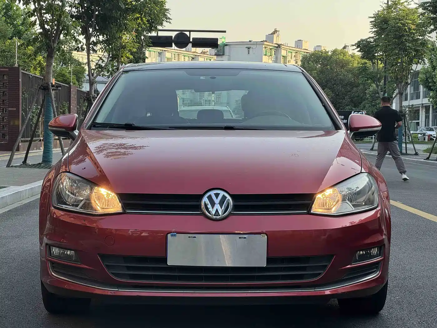 Volkswagen Golf 2015 1.6L Automatic Comfort фото 2