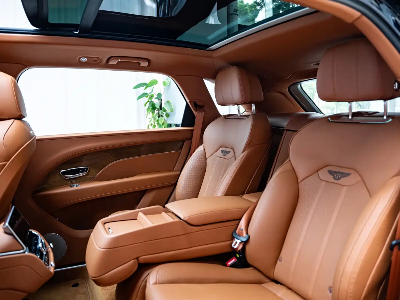 Bentley Bentayga 2025 2024 4.0T V8 Long Wheelbase
