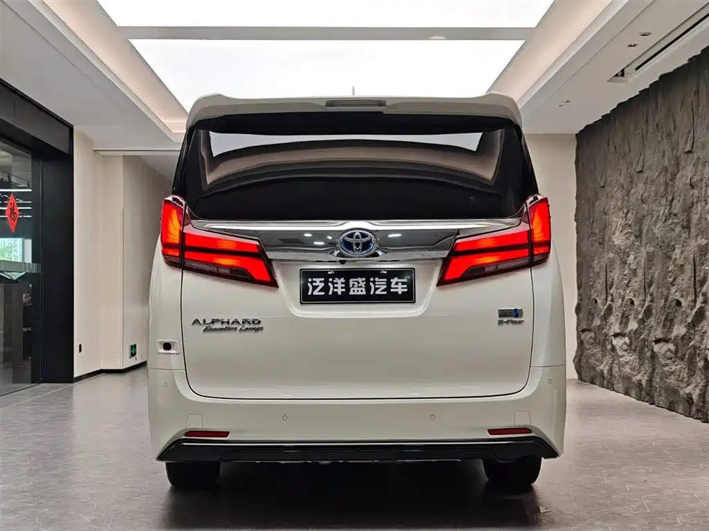 Toyota Alphard 2021 Hybrid 2.5L Premium фото 18