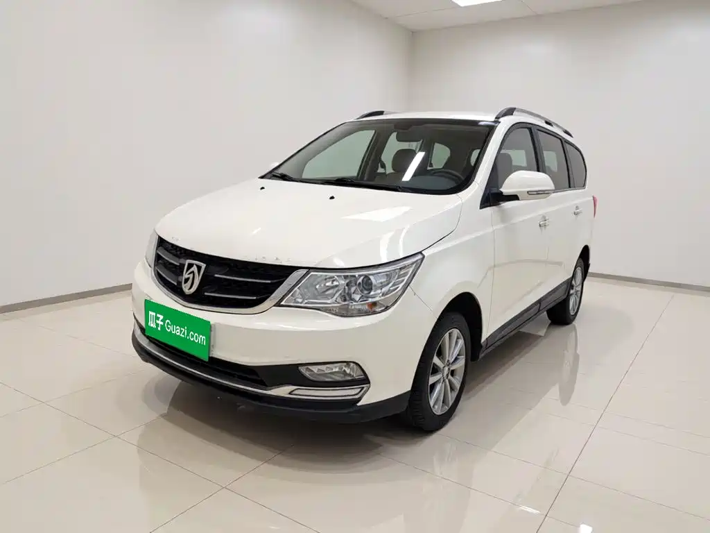Baojun 730 2015 2016 1.5L Manual Comfort 7-seater China V