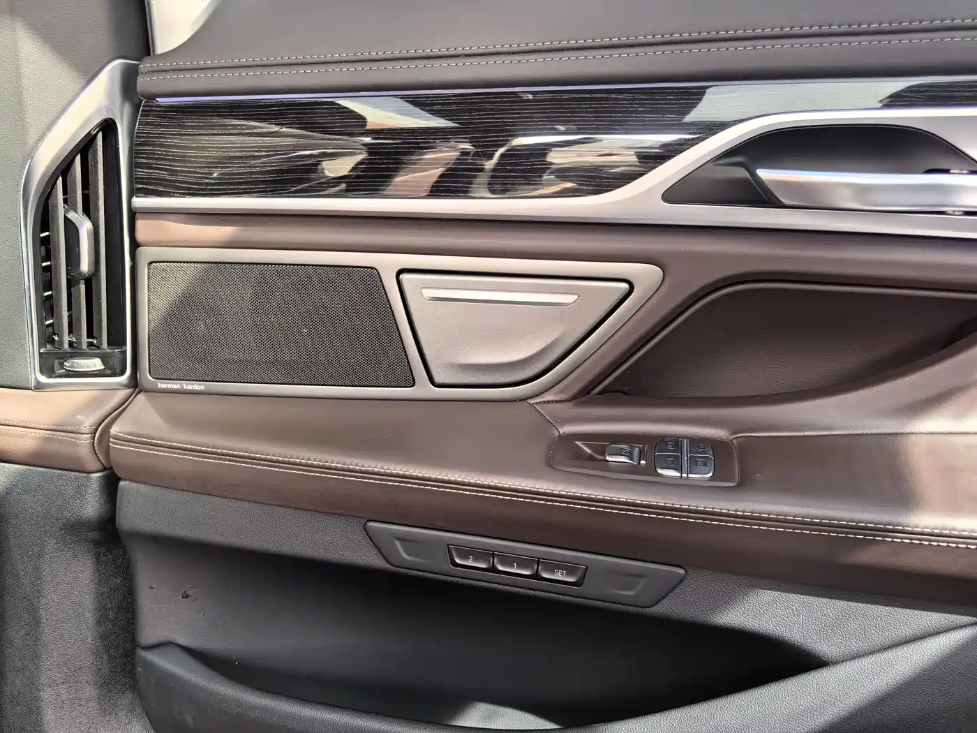 BMW 7 Series 2019 Facelift 730Li M Sport Package фото 15