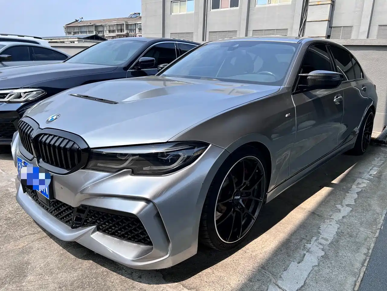 BMW 3 Series 2022 325Li M Sport Shadow Edition
