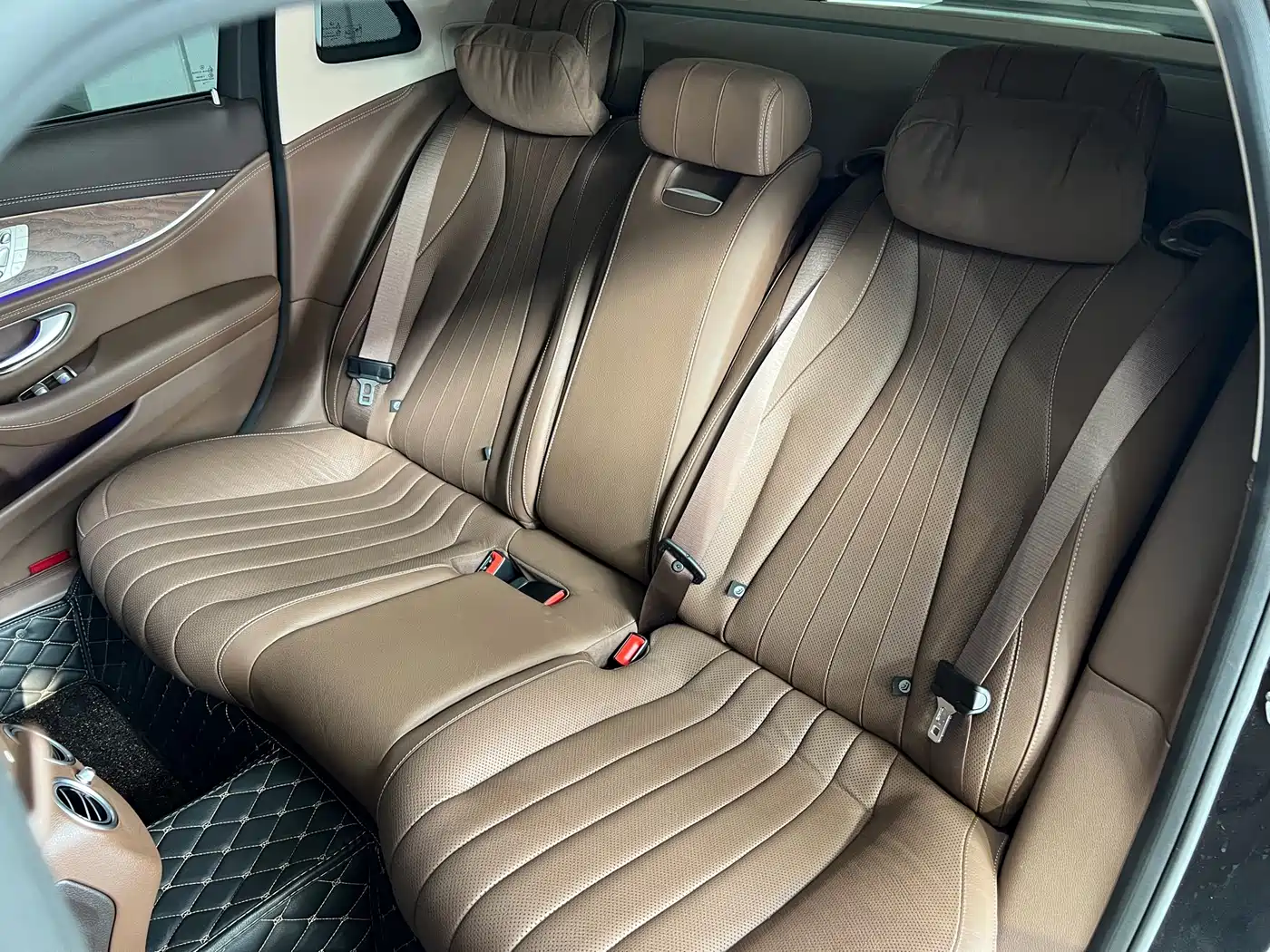 Mercedes-Benz E-Class 2020 Facelift E 300 L Exclusive фото 45