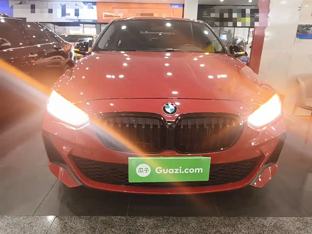 BMW 1 Series 2021 120i M Sport Shadow Edition фото 3