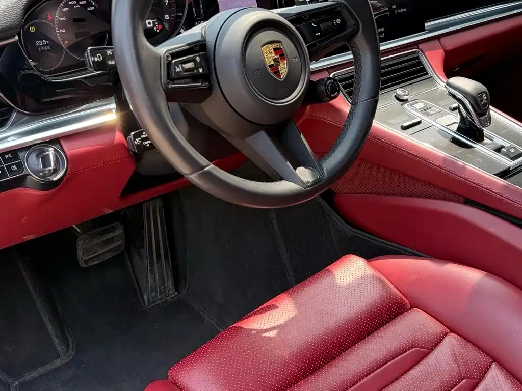 Porsche Panamera 2017 Panamera 4 Executive Long Wheelbase 3.0T фото 3