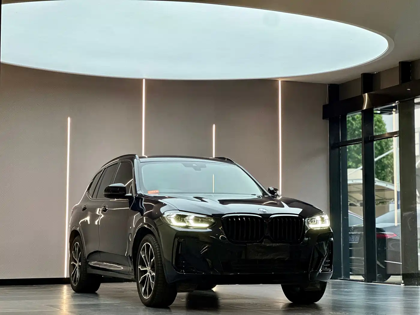 BMW X3 2022 Facelift xDrive30i Leading M Shadow Edition фото 3