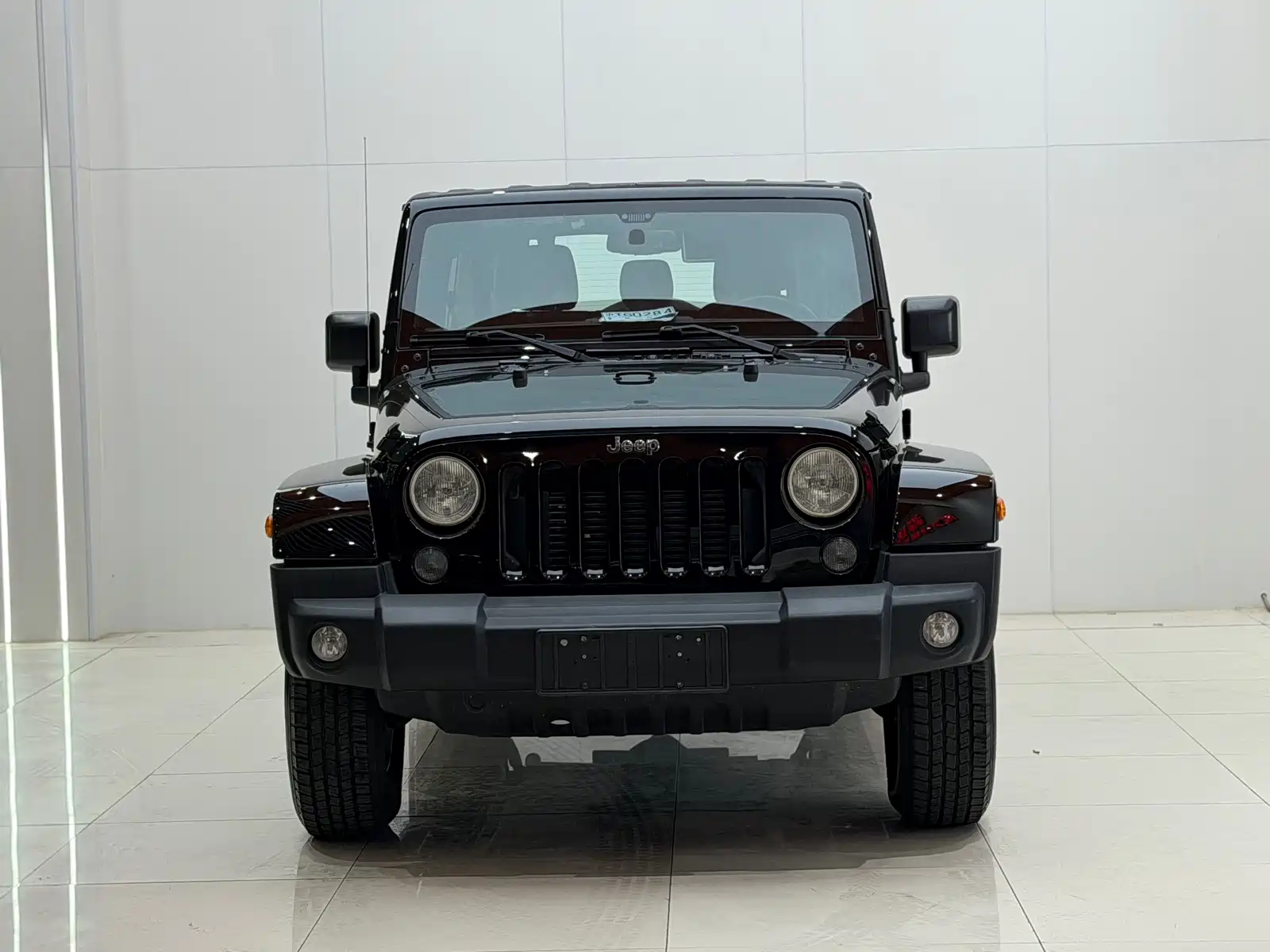 Фото 1 - Jeep Wrangler