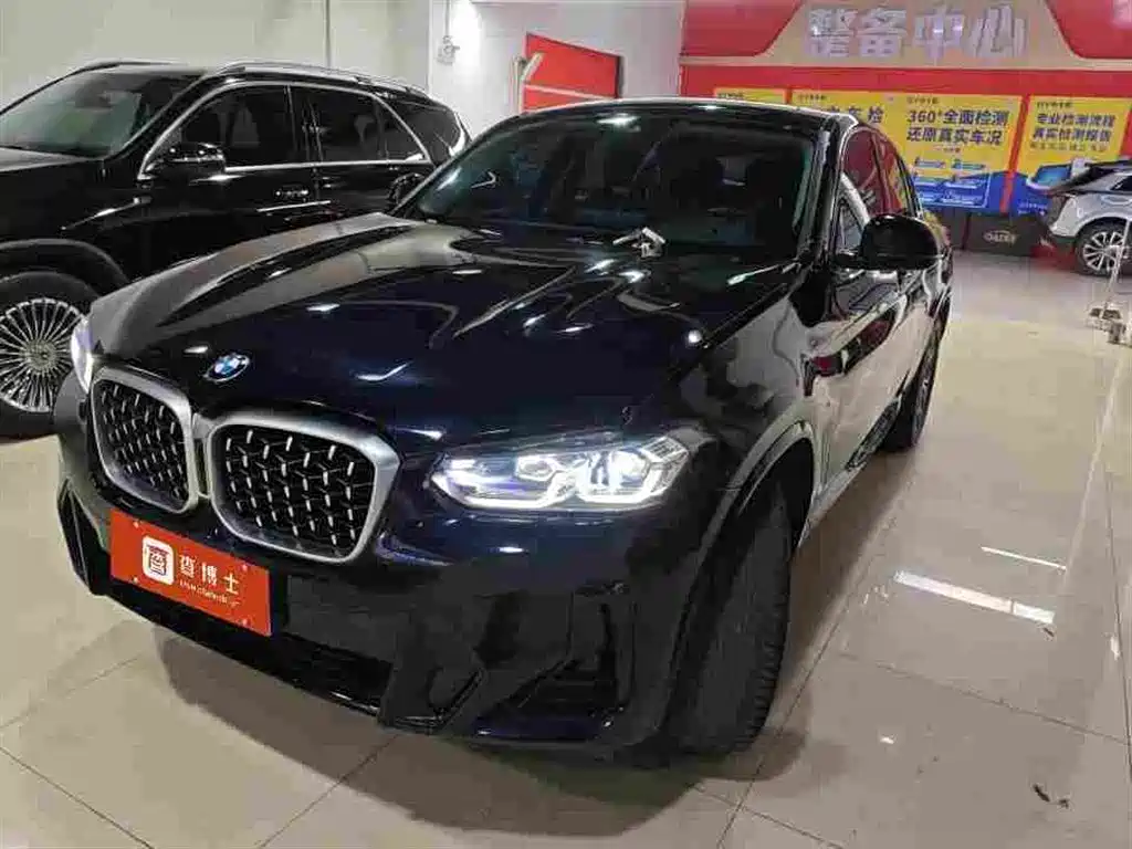 Photo 2 - BMW X4