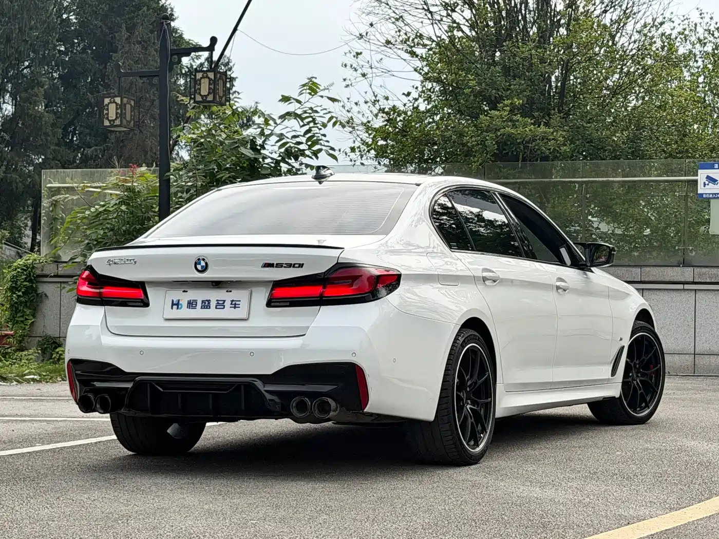 BMW 5 Series 2022 530Li Leading M Sport Package фото 9