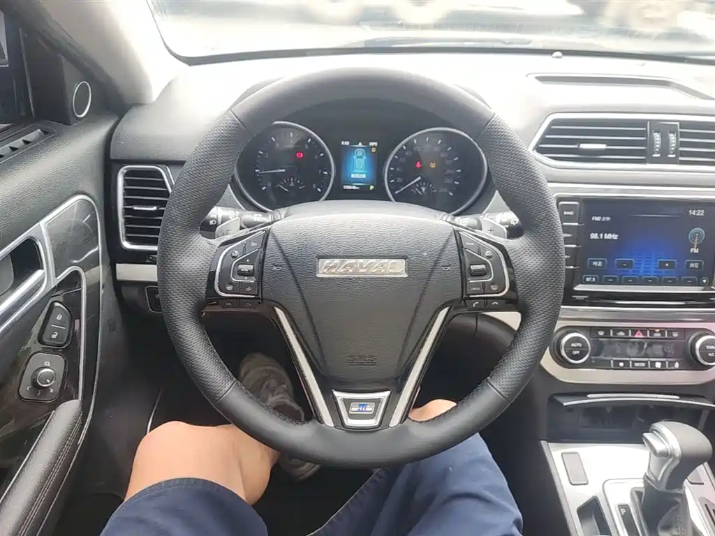 Haval H6 Coupe 2016 Blue Label 1.5T Automatic 2WD Urban фото 11