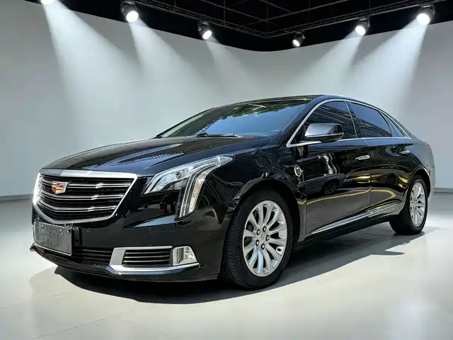 CADILLAC XTS