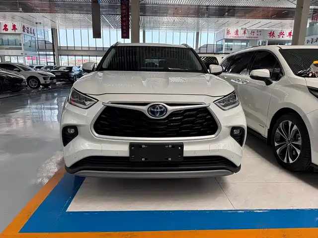 Toyota Highlander 2024 2.5L Smart Hybrid 4WD Premium 7-seater