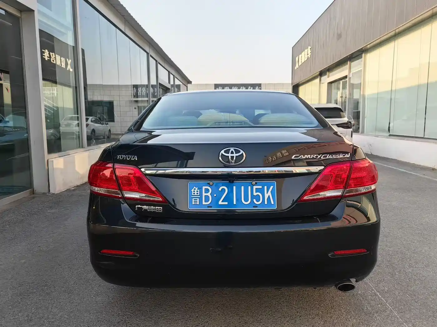 Toyota Camry 2013 200E Classic Elite Edition фото 5
