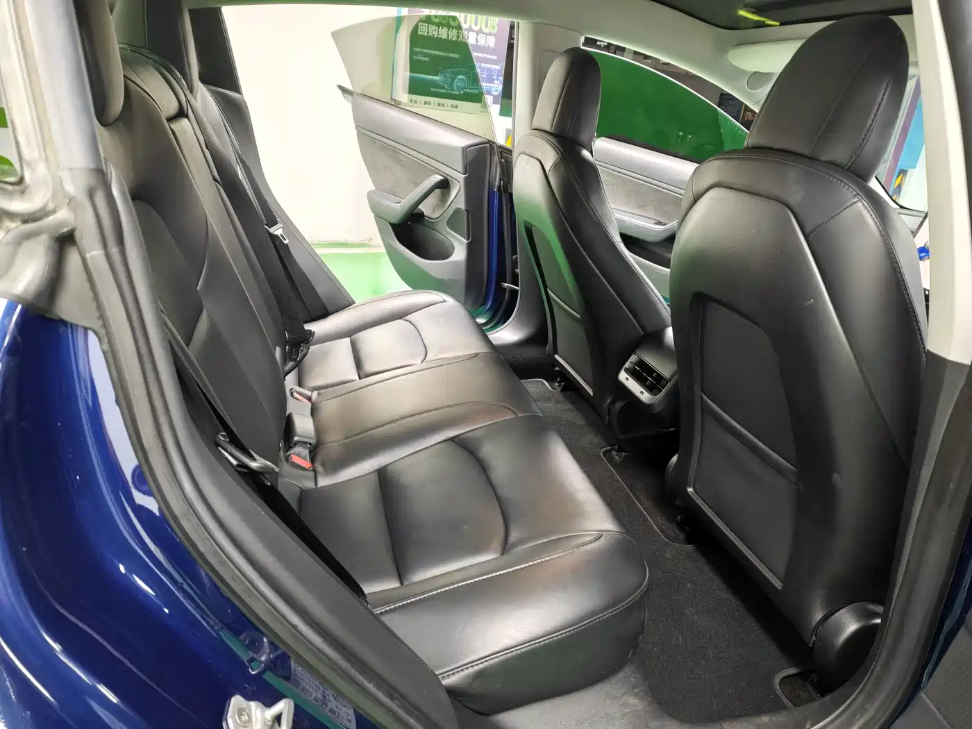 Tesla Model 3 (Import) 2019 2019 Long Range All-Wheel Drive Edition