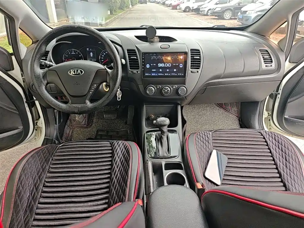 KIA K3