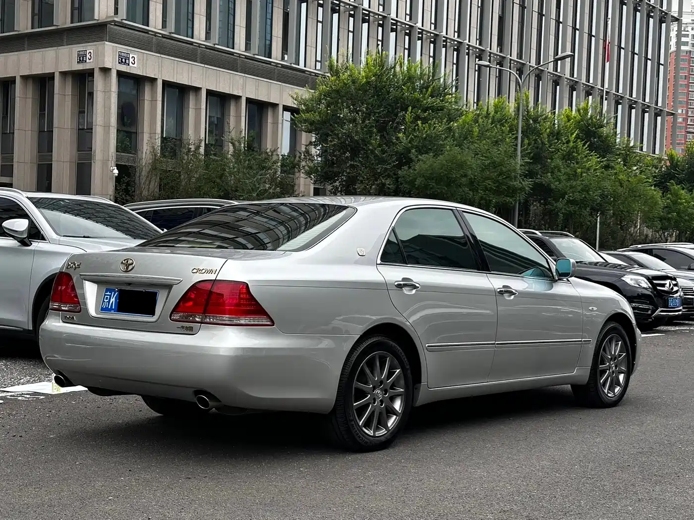 Toyota Crown 2009 2.5L Royal Special Navigation Edition фото 35