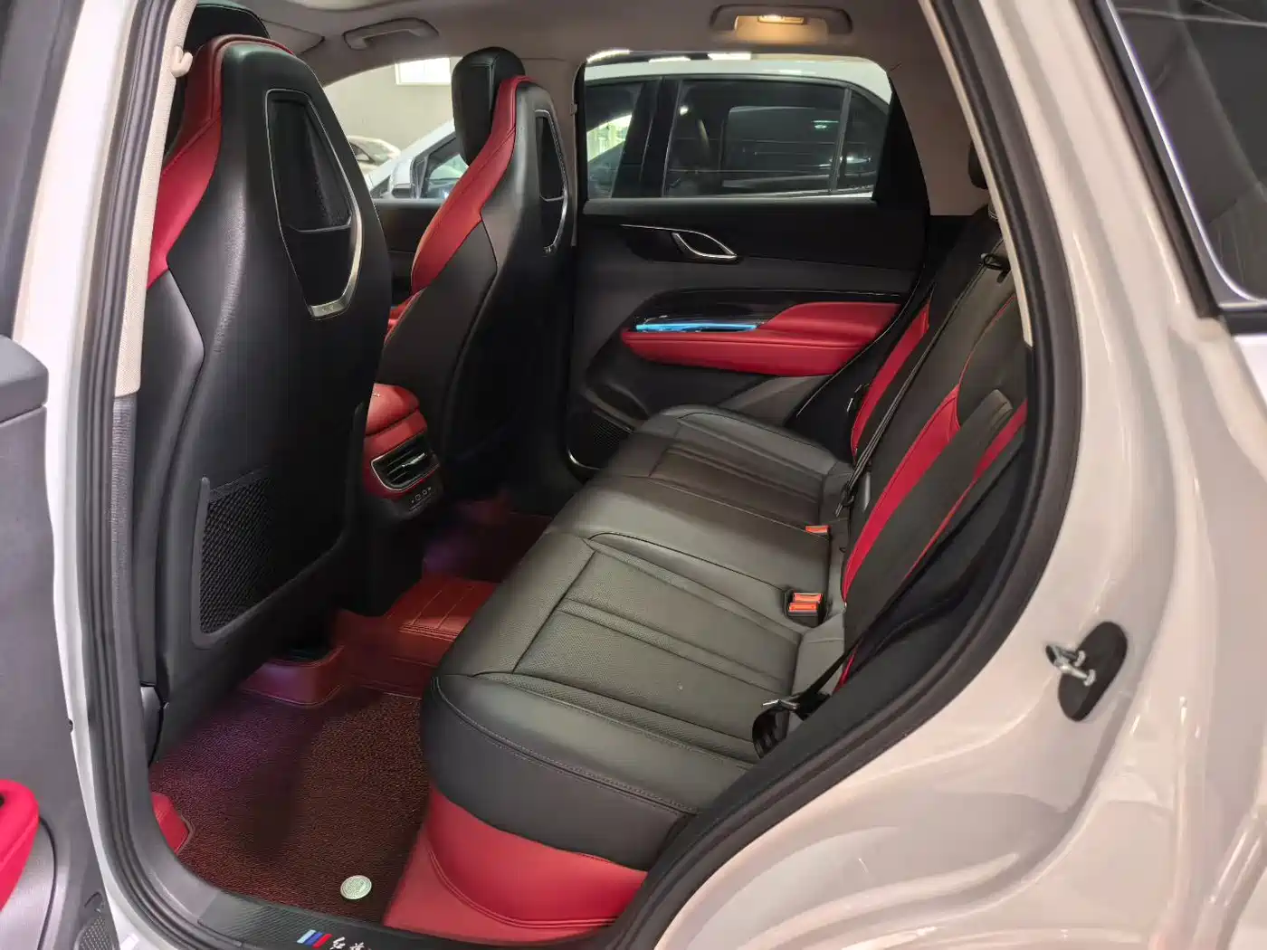 Hongqi HS3 2024 1.5T Brave Edition фото 4