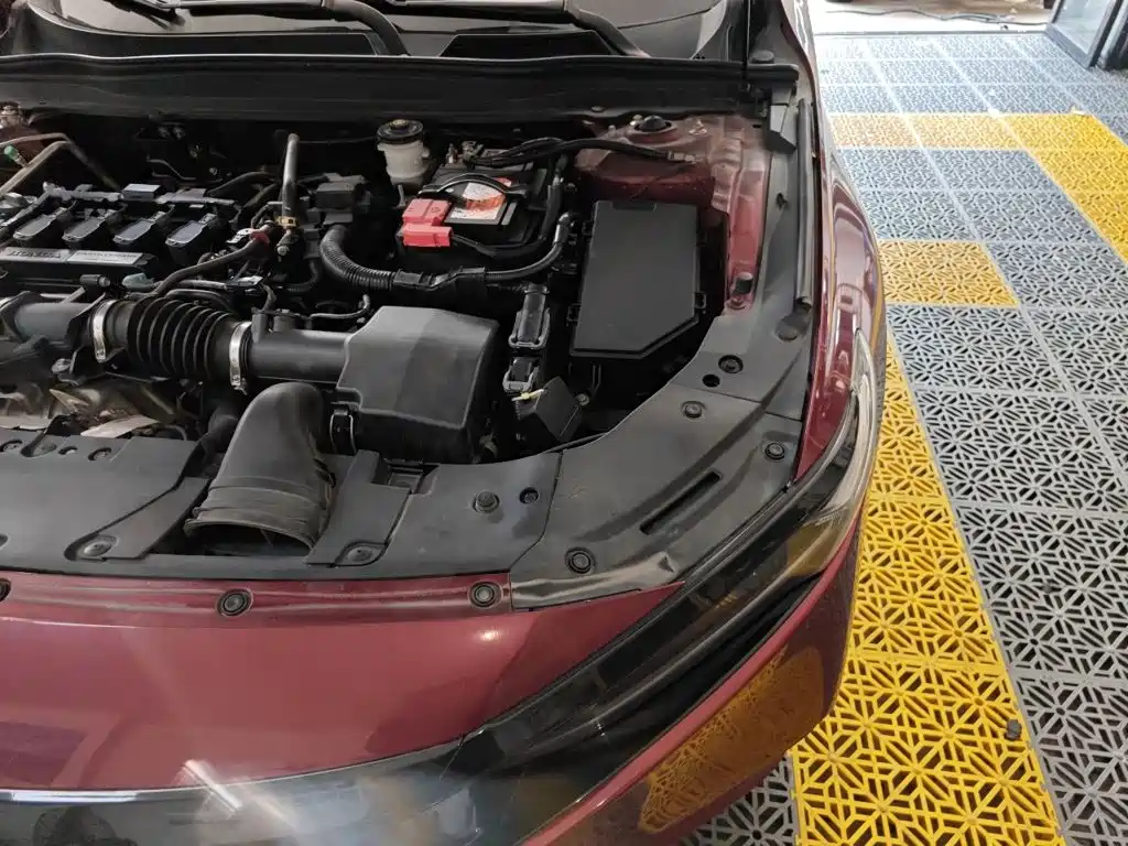 Фото 21 - Honda Accord
