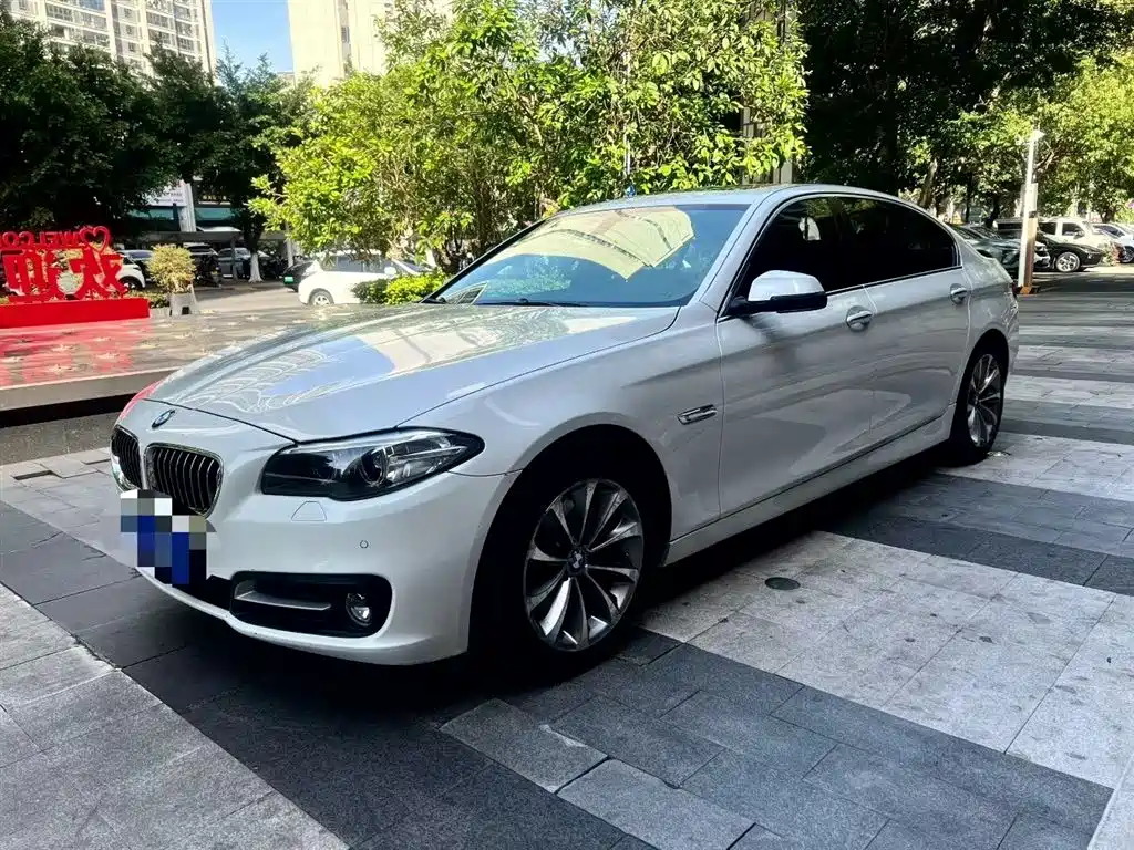 BMW 5 Series 2017 525Li Leading Edition
