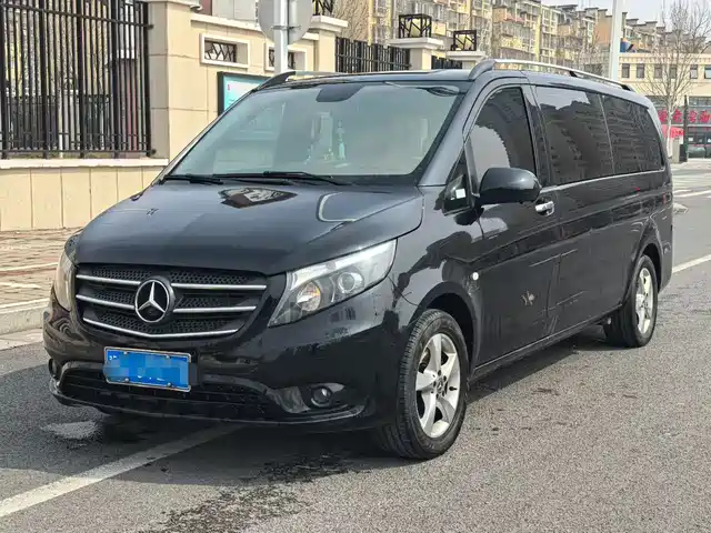 MERCEDES-BENZ VITO