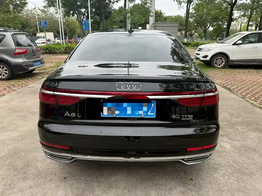Audi A8 2021 A8L 50 TFSI quattro Comfort фото 5