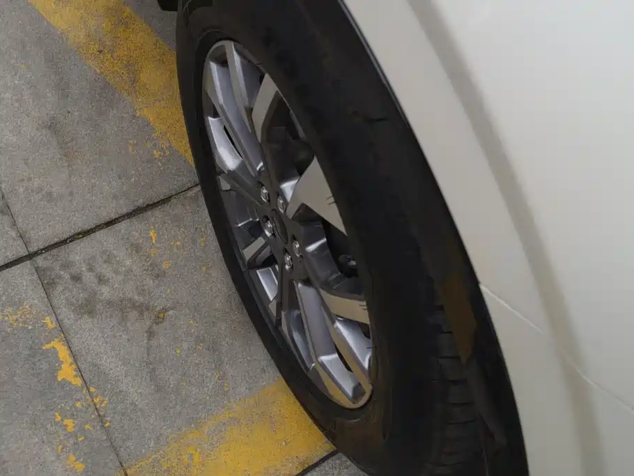 Фото 6 - Ford Edge