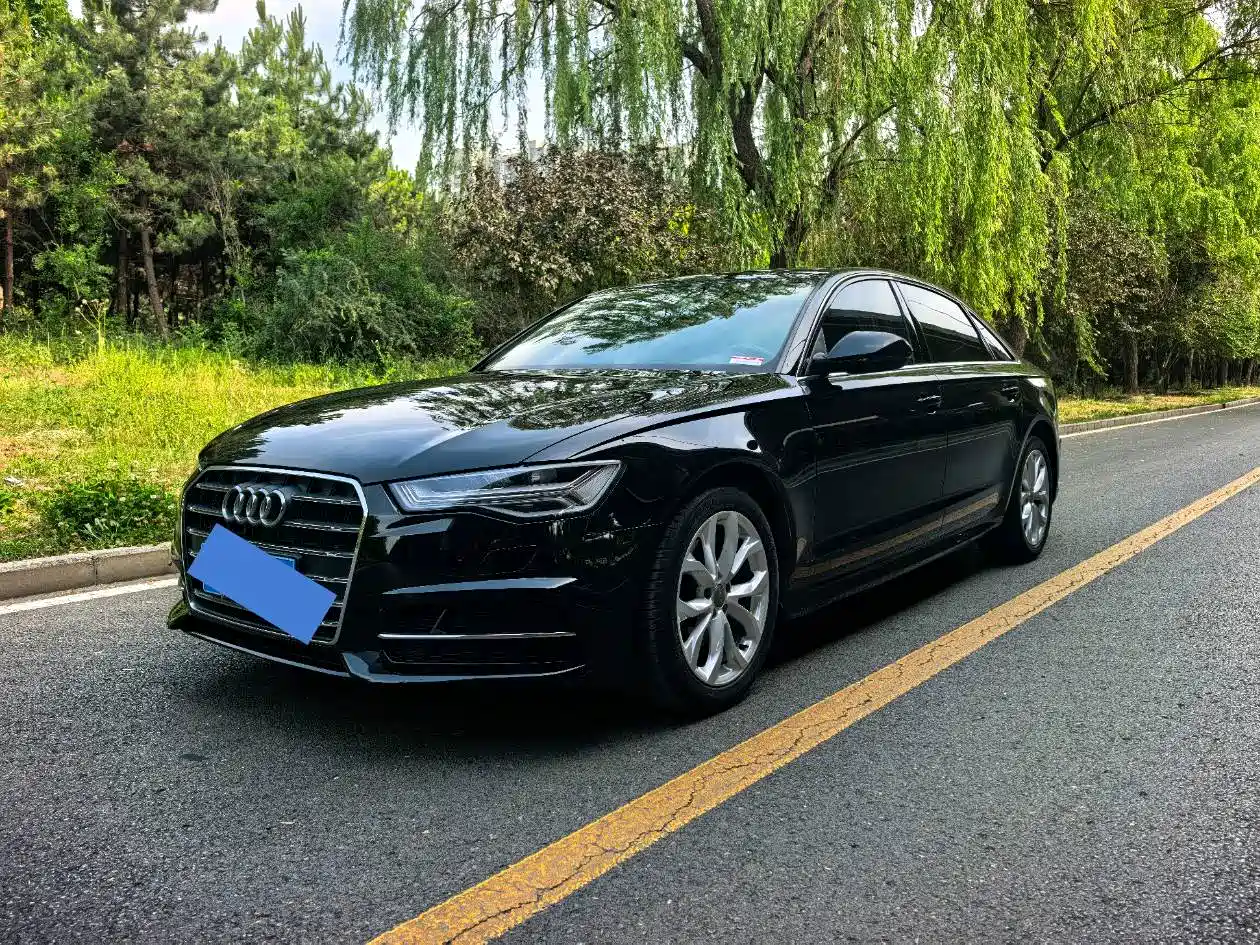 Audi A6L 2018 30th Anniversary 35 TFSI Fashion
