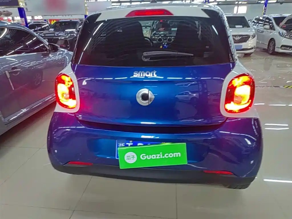 smart forfour 2017 2016 1.0L 52kW Agile Edition
