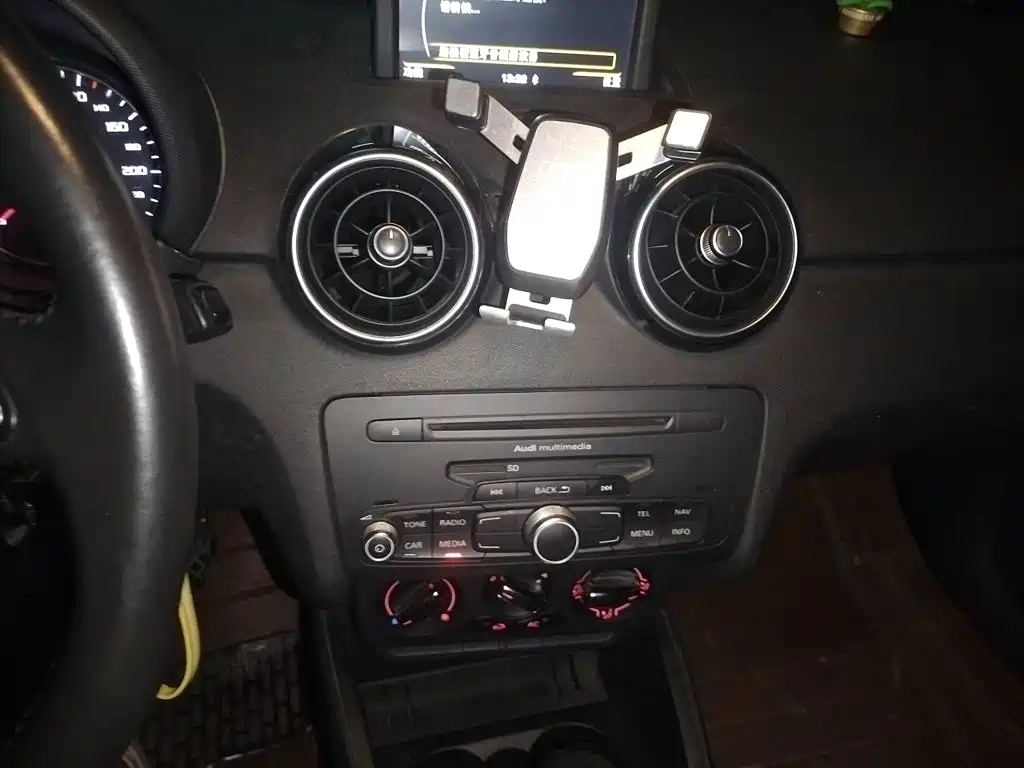 Audi A1 2014 2014 30 TFSI Technology