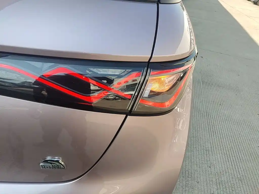 Фото 8 - BYD Dolphin