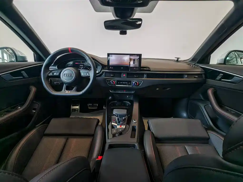 Audi A4L 2025 2 Million Celebration Edition 40 TFSI Luxury Dynamic B&O Starlight Night Edition фото 16
