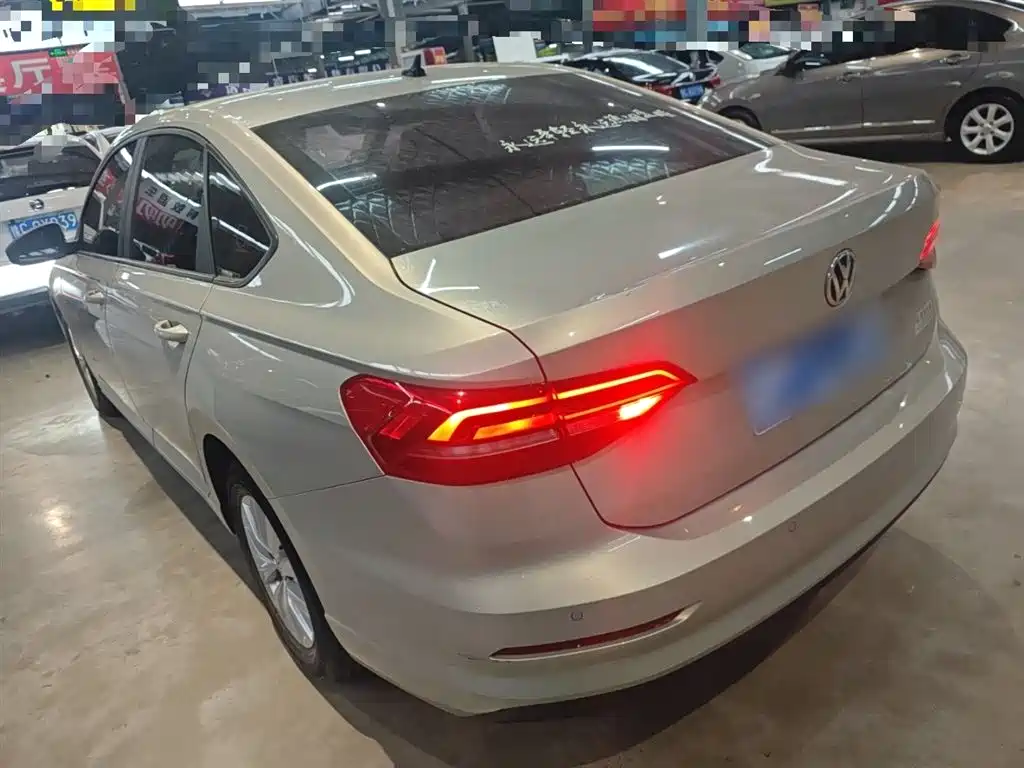 Volkswagen Lavida 2018 1.5L Auto Trend Edition China V фото 23