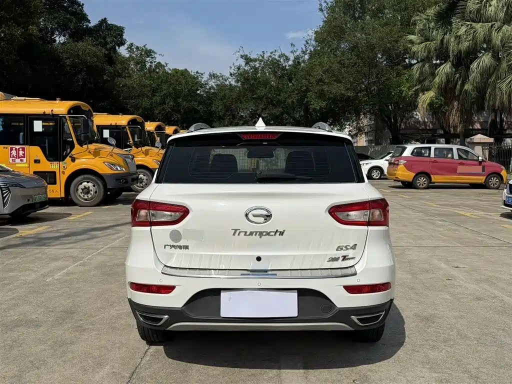 GAC Trumpchi Trumpchi GS4 2017 200T G-DCT 2WD Comfort фото 8