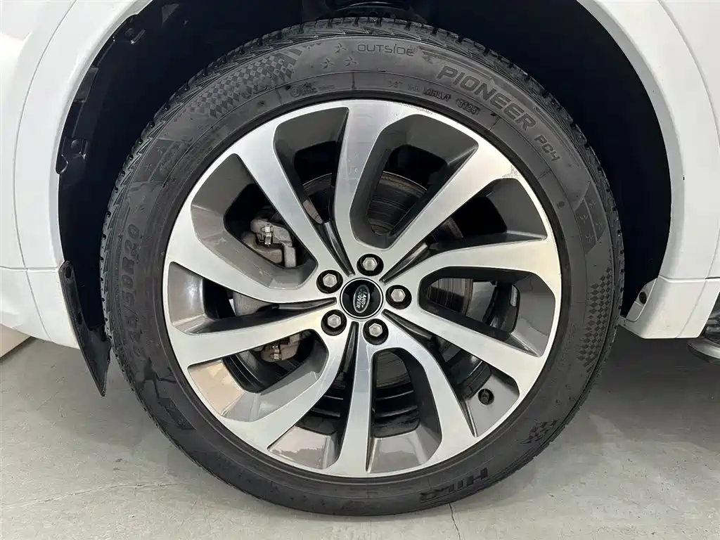 Land Rover Discovery Sport 2022 Model 249PS R-Dynamic S Performance Edition 5-Seater фото 11