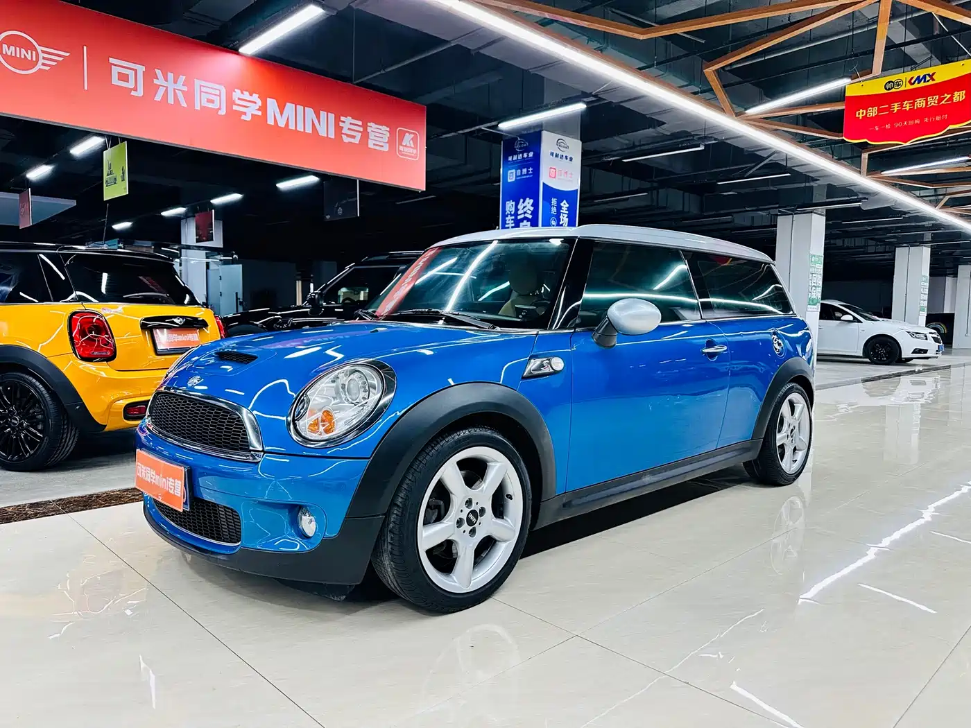 Фото 1 - MINI CLUBMAN
