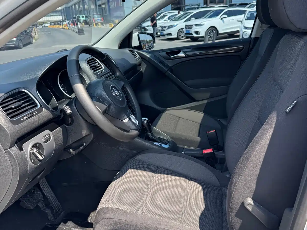 Volkswagen Golf 2012 1.4TSI Automatic Comfort фото 11