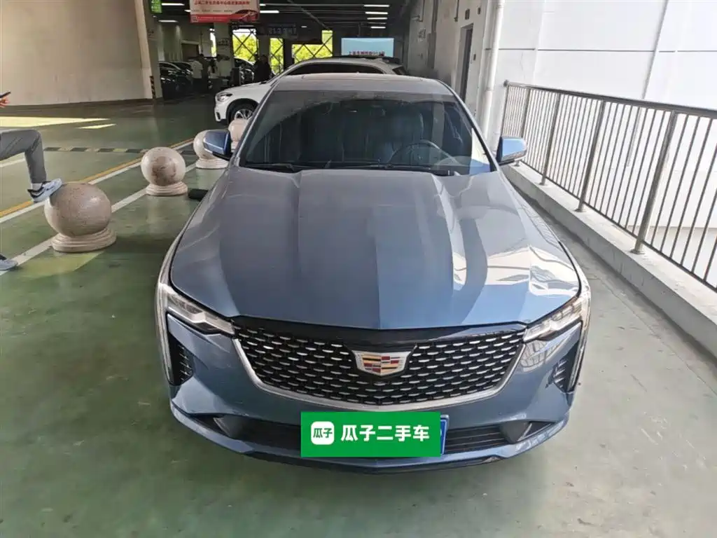 CADILLAC CT4