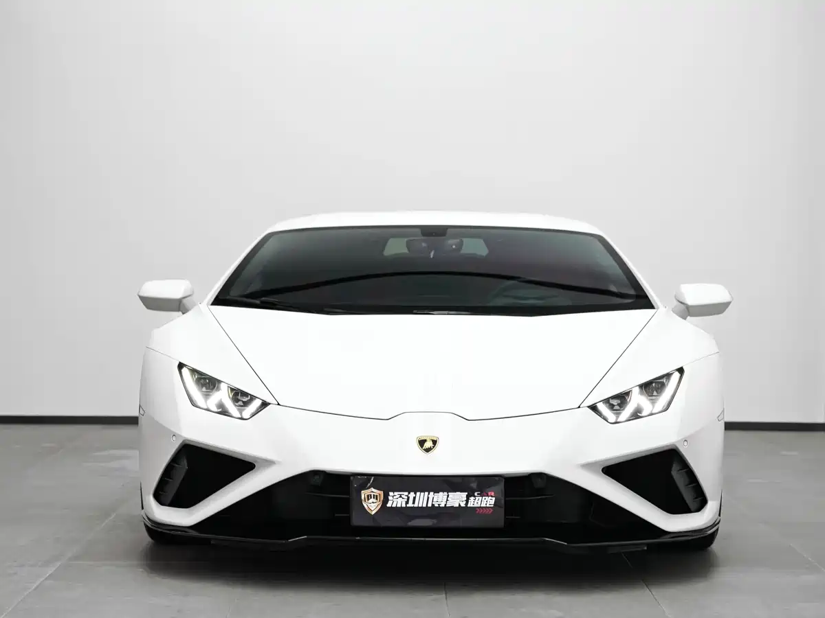 LAMBORGHINI HURACÁN