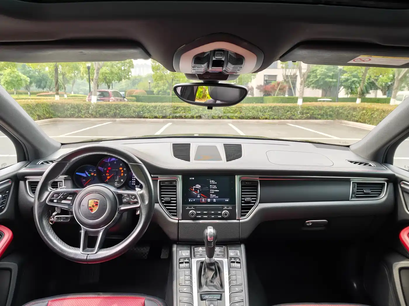 Porsche Macan 2017 Macan 2.0T фото 18