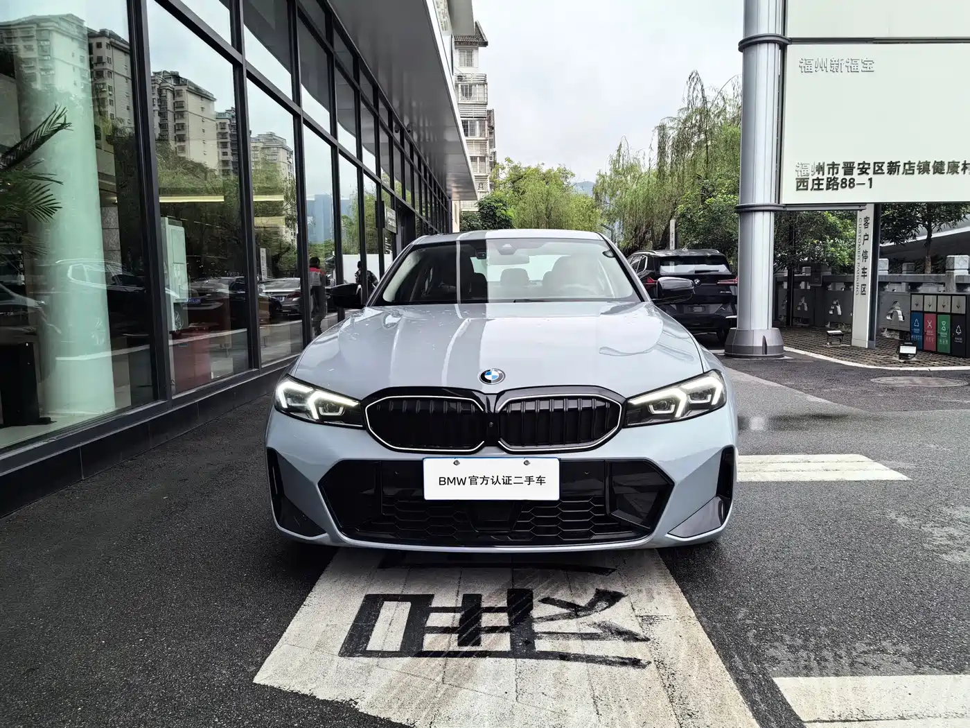 BMW 3 Series 2025 330Li M Sport Night Edition фото 2